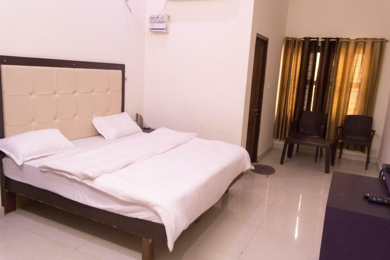 Hotel Namo Palace Kota  Ngoại thất bức ảnh