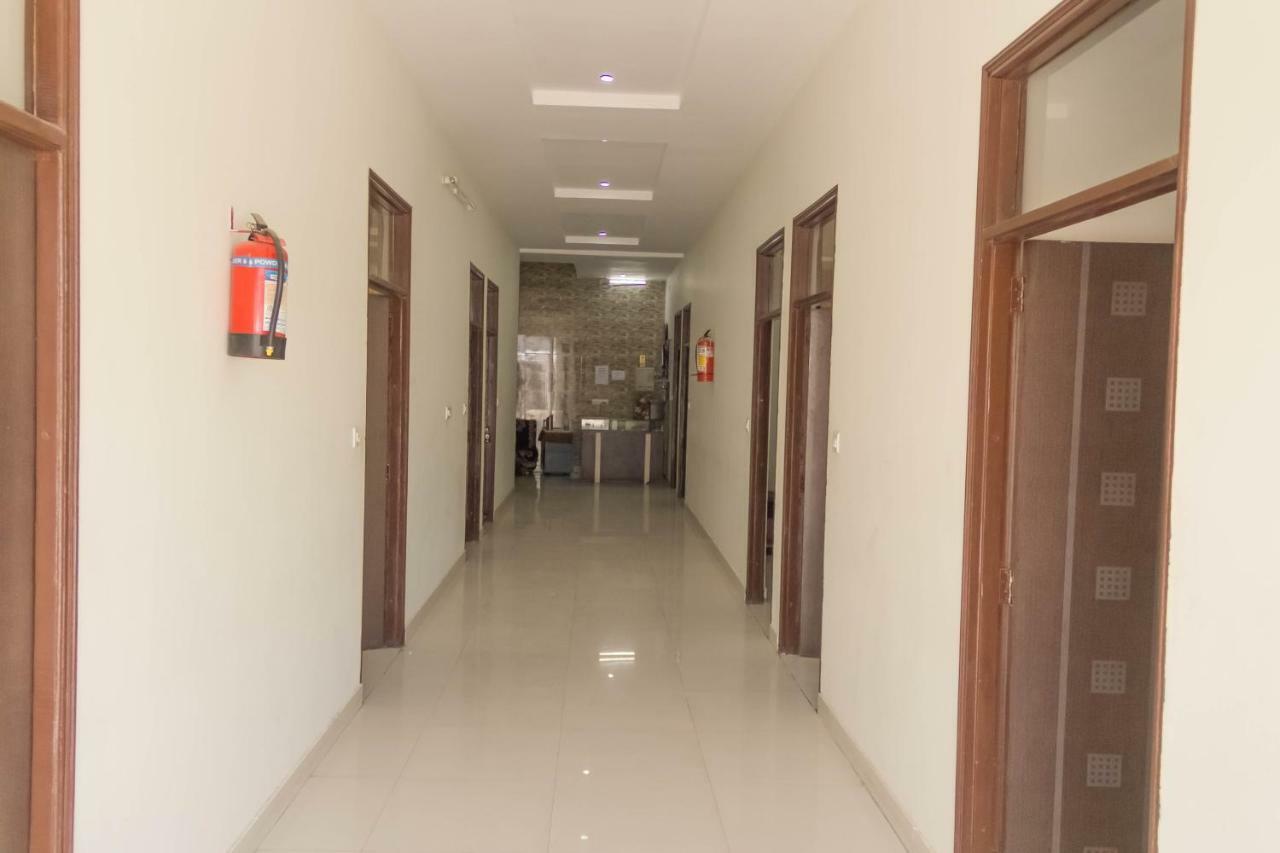 Hotel Namo Palace Kota  Ngoại thất bức ảnh