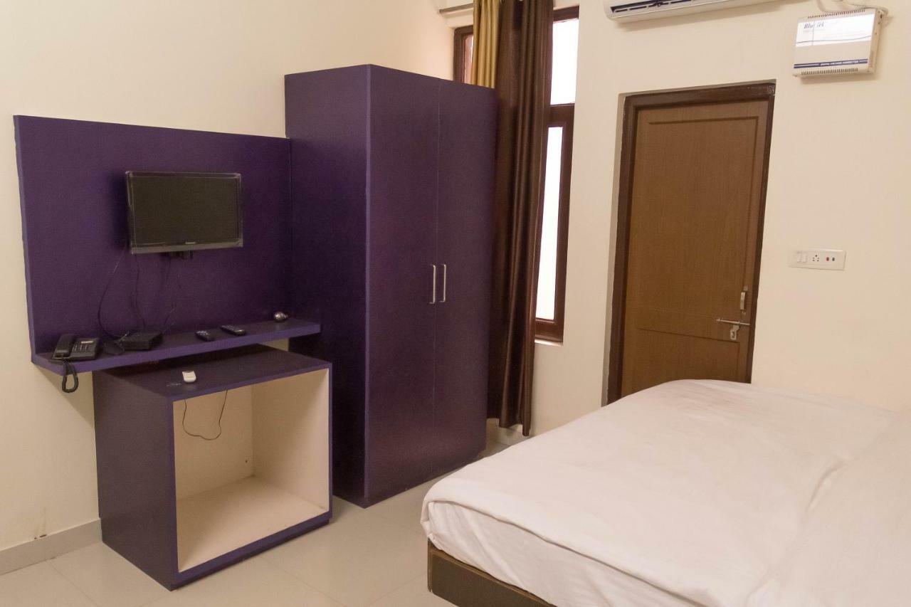 Hotel Namo Palace Kota  Ngoại thất bức ảnh