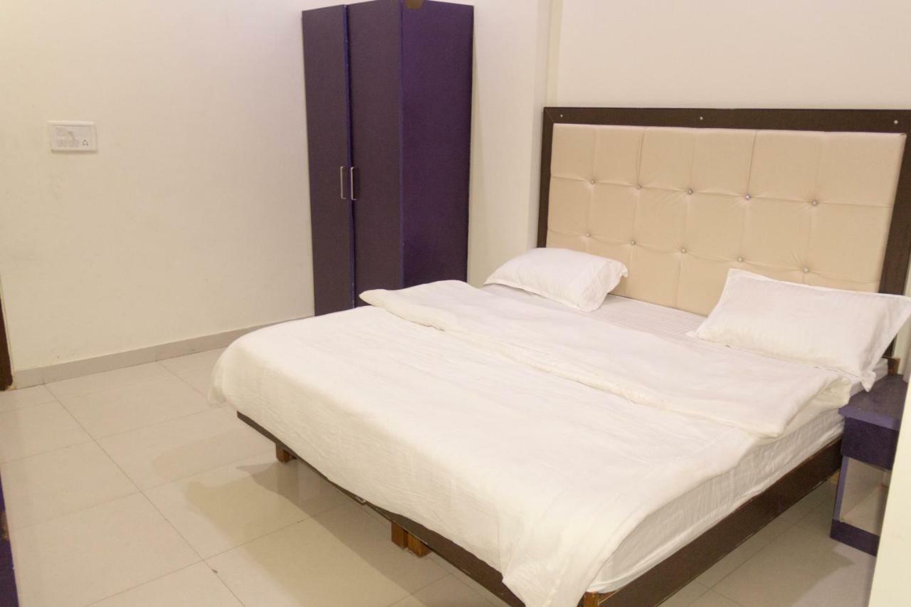 Hotel Namo Palace Kota  Ngoại thất bức ảnh